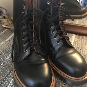 Women’s Doc Martens Pascal